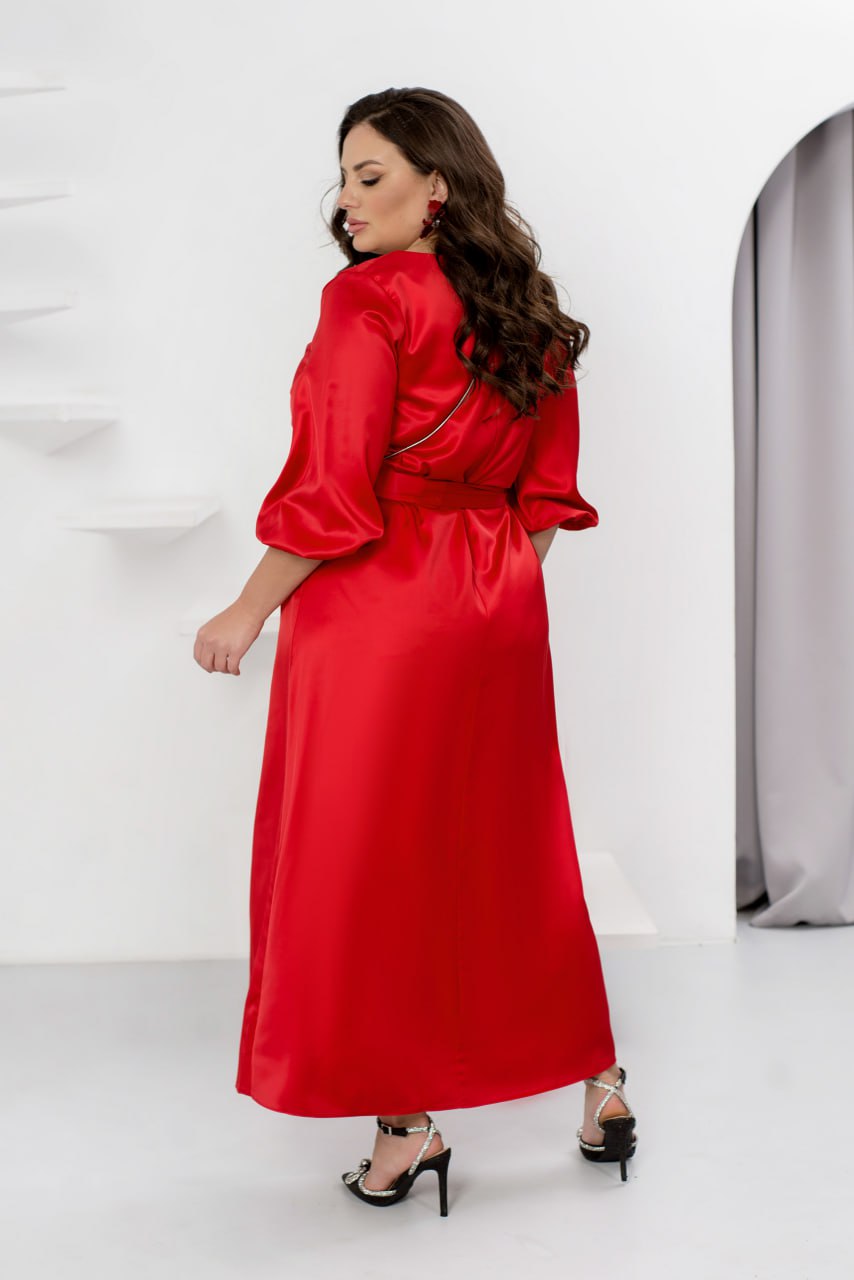 Jedwabna sukienka maxi z dekoltem w serek, rękawami trzy czwarte, kopertowym krojem i dużym rozmiarem