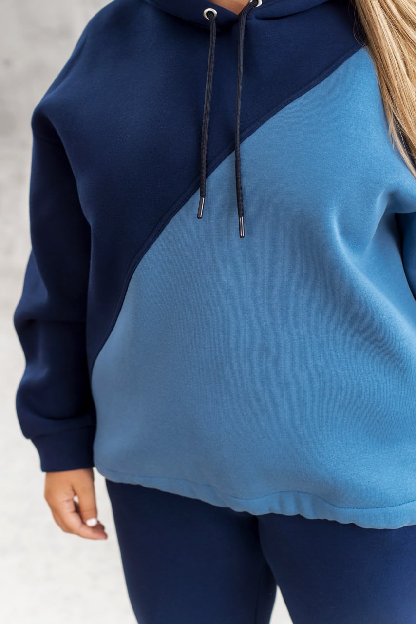 Fleece Hoodie and Joggers Suit with Drawstring Hem and Side Pockets