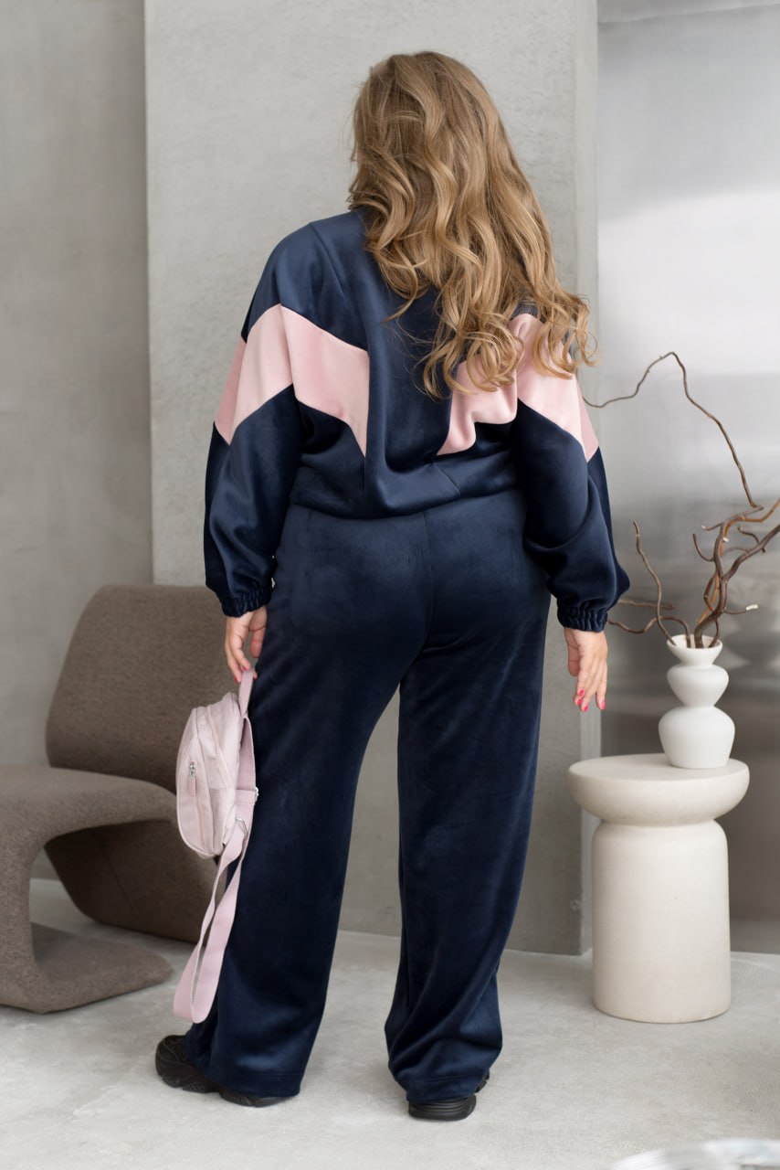 Women's Loose Fit Velour Two-Piece Suit