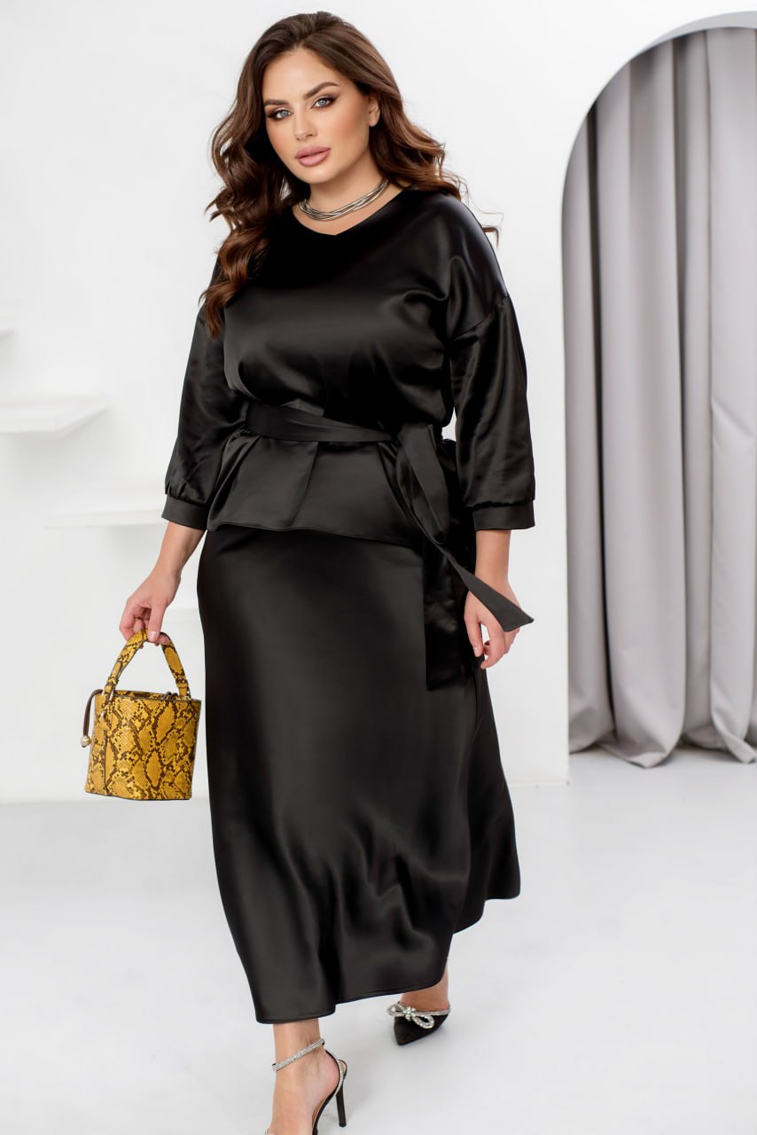 Wieczorowy damski garnitur z bluzką i spódnicą, opadające ramiona, szeroka sylwetka, jedwab, nieelastyczny, duży rozmiar