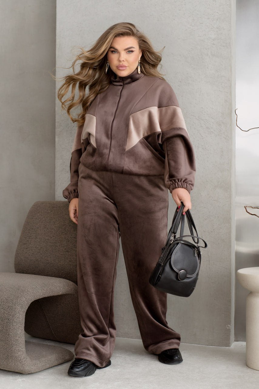 Women's Loose Fit Velour Two-Piece Suit