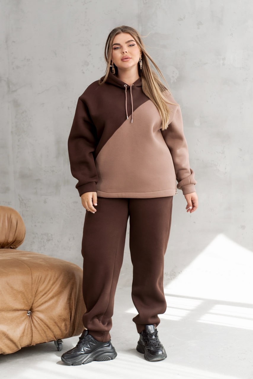 Fleece Hoodie and Joggers Suit with Drawstring Hem and Side Pockets