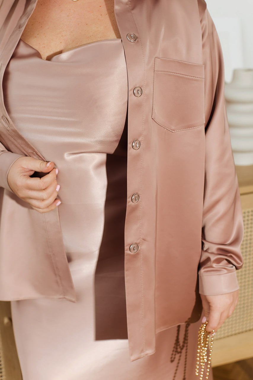 Koszula z jedwabiu oversize z kołnierzykiem zapinanym na guziki, długim rękawem, rozmiar plus