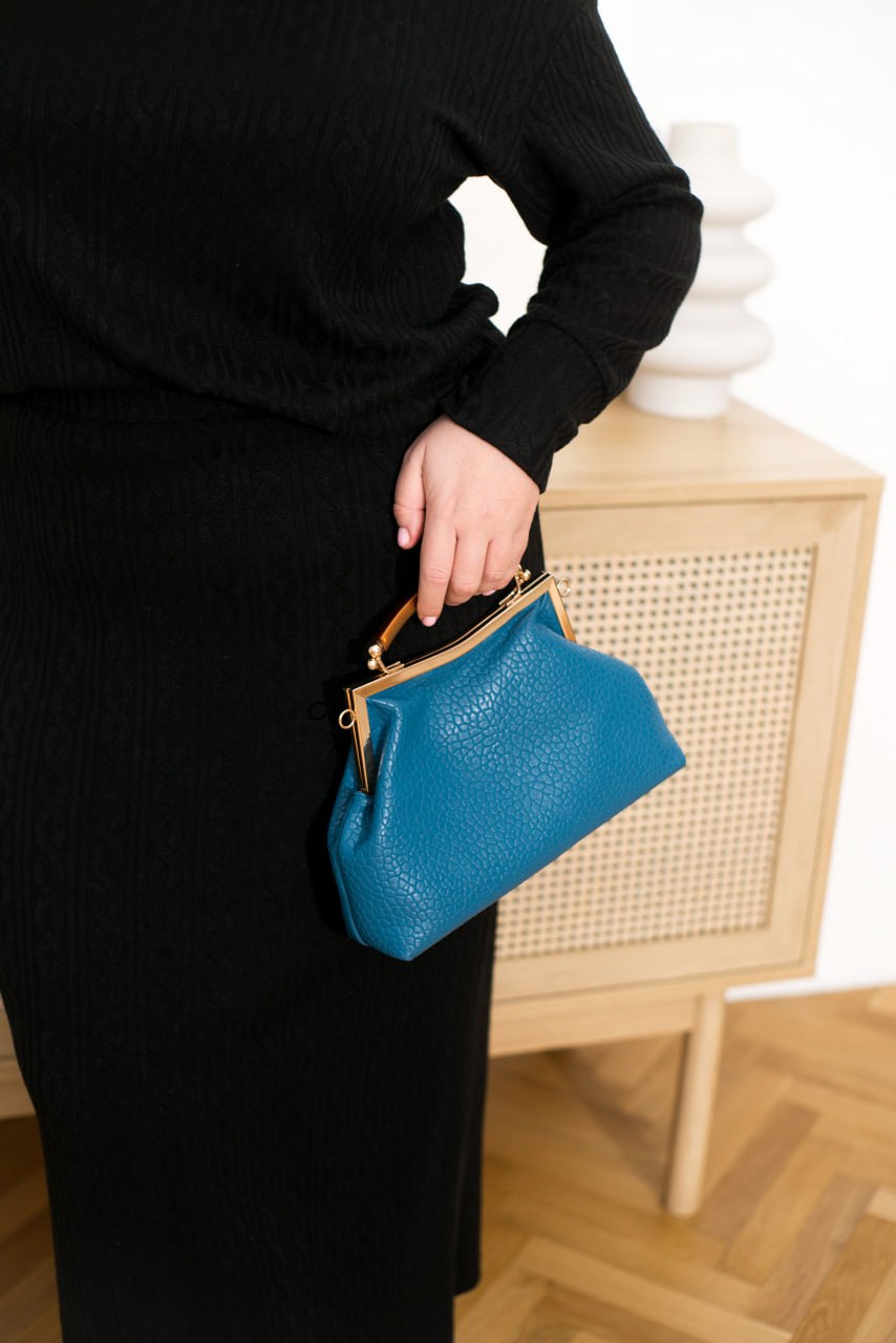 В'язаний костюм з високим коміром, топом максі, ребристою текстурою, заниженими плечима