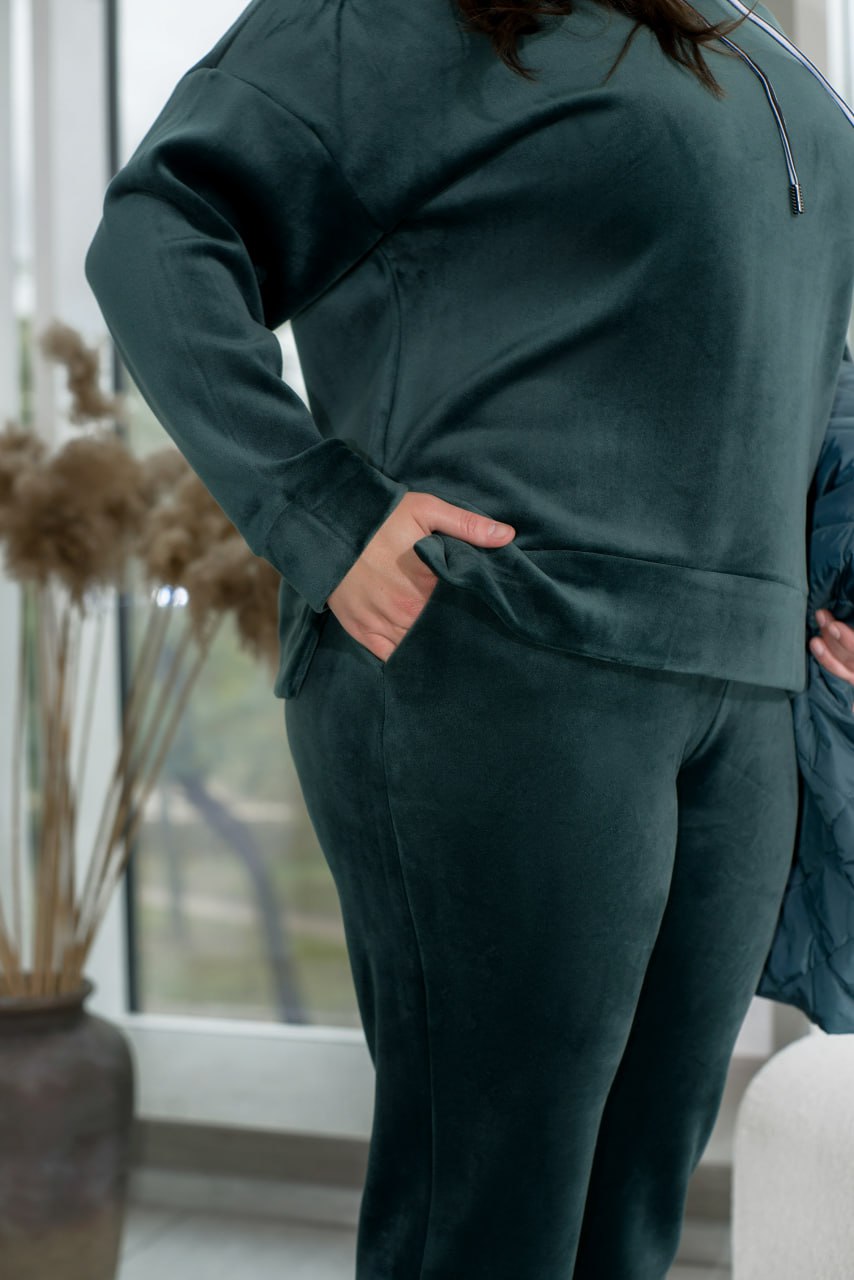 3-Piece Velour Tracksuit with Hooded Vest, Sweatshirt and Straight-Leg Pants