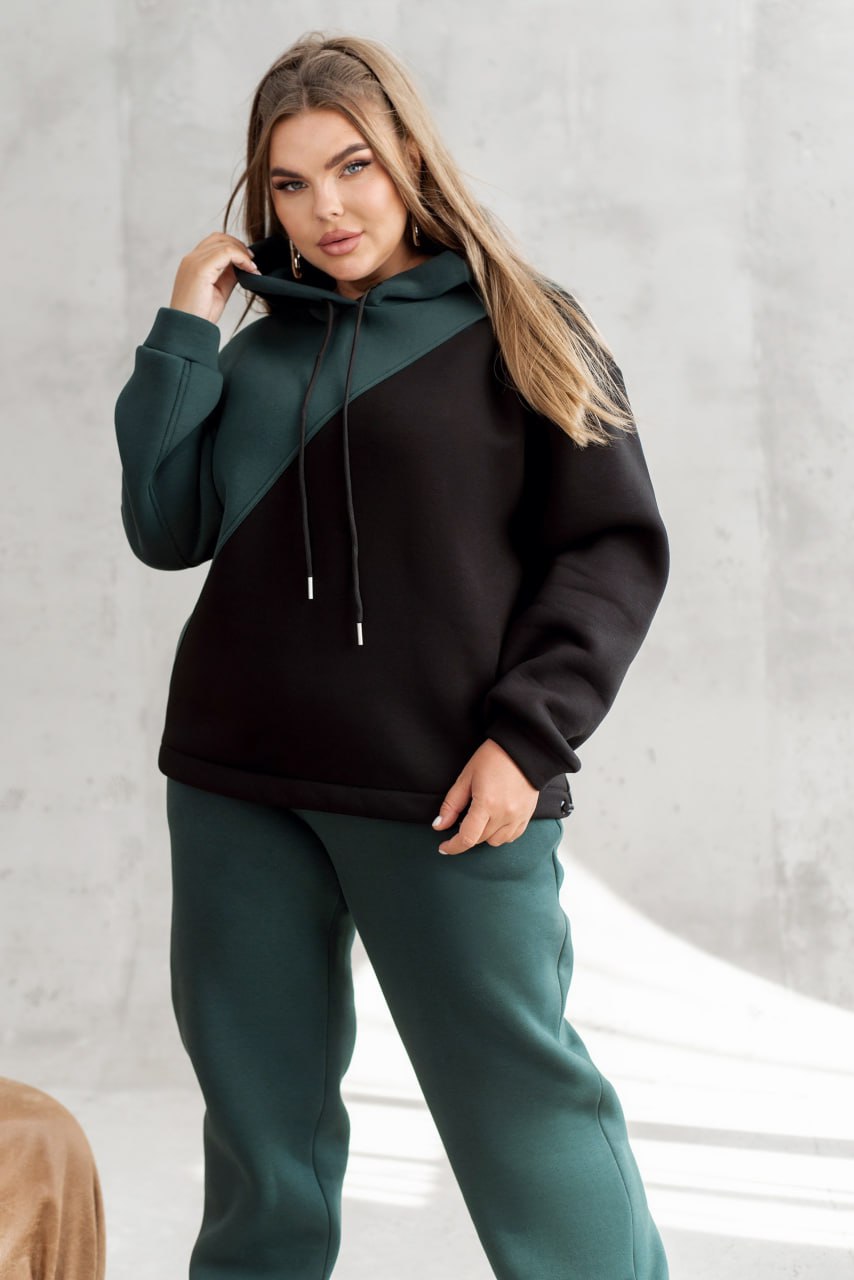 Fleece Hoodie and Joggers Suit with Drawstring Hem and Side Pockets