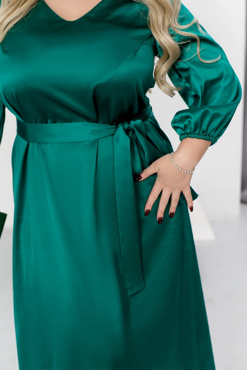 Jedwabna sukienka maxi z dekoltem w serek, rękawami trzy czwarte, kopertowym krojem i dużym rozmiarem