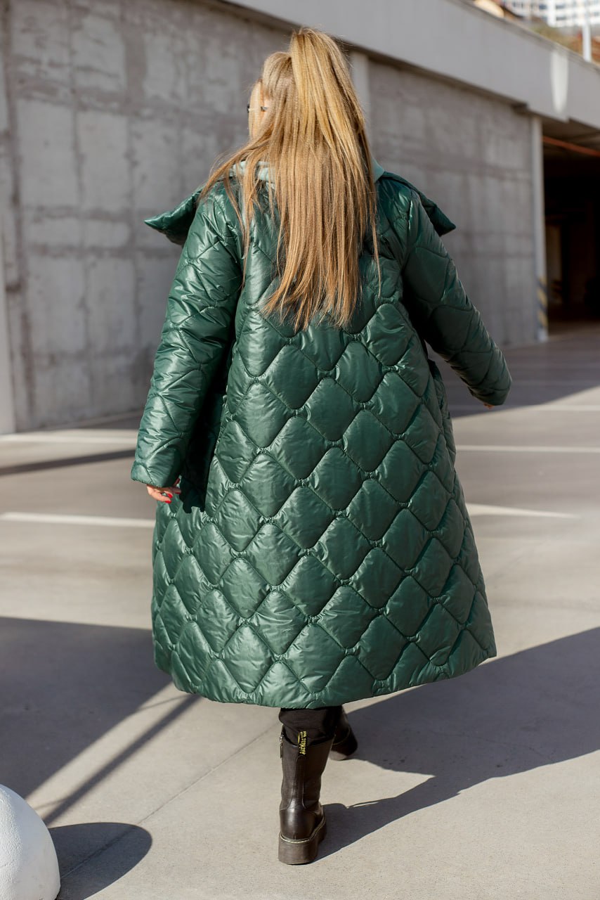 Women's Long Quilted Jacket with Silicone Insulation